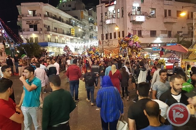 في استقبال العيد: حركة تجارية نشطة برام الله
