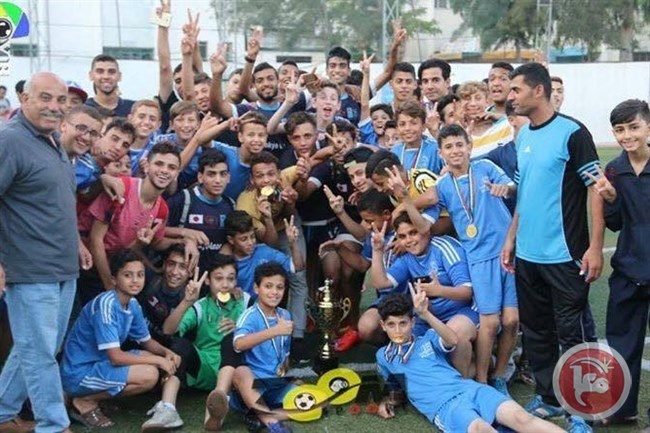 نادي فلسطين يكرم الفائزين بلقب بطولة &quot; امل المستقبل &quot; للناشئين