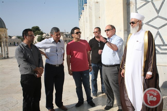 الحسيني يستقبل وفدا اماراتيا في المسجد الاقصى