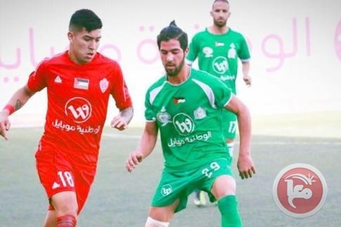 جونثان سوريا يجدد لاهلي الخليل