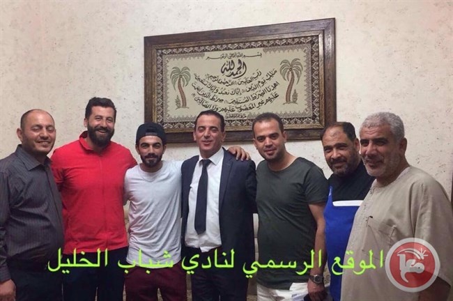 لجنة التعاقدات :باب التعاقدات في شباب الخليل لم يغلق بعد