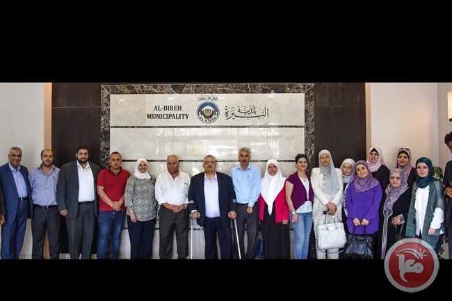بلدية البيرة توقع اتفاقية لتأهيل 12 مدرسة