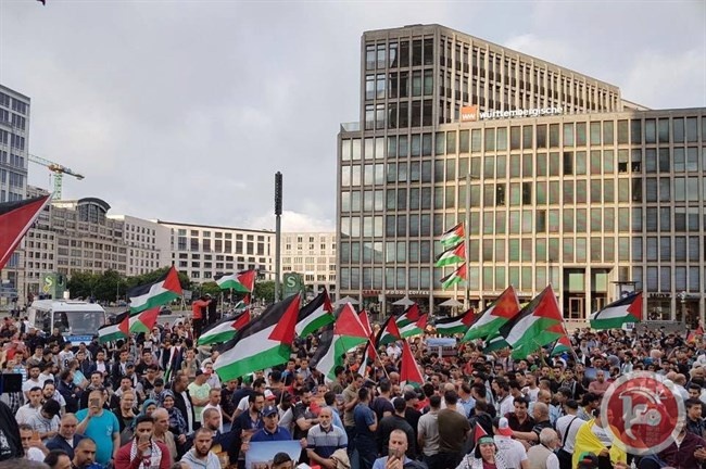 الجاليات الفلسطينية في أوروبا تستنفر نصرة للقدس والاقصى