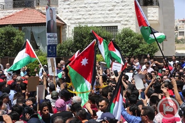تظاهرة في عمان تطالب بالغاء اتفاق &quot;وادي عربة&quot;
