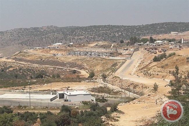 نتنياهو يضع حجر اساس لوحدات استيطانية غرب بيت لحم