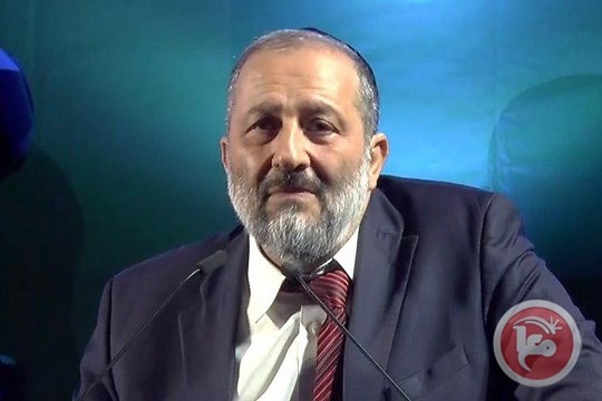 وزير الداخلية الاسرائيلي وزوجته يخضعان للتحقيق