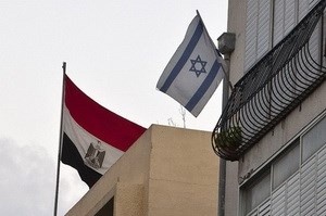 اسرائيل: التنسيق الامني مع مصر اهم من وجود سفارة في القاهرة