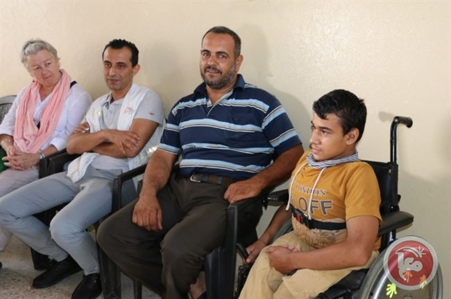 غزة- انقطاع الكهرباء يفاقم أوضاع ذوي الإعاقة
