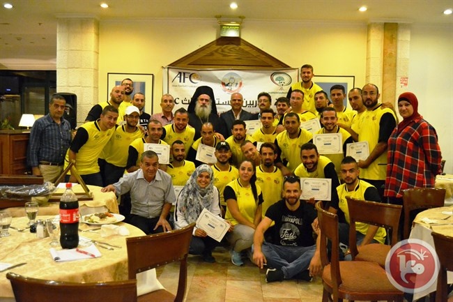اتحاد كرة القدم ورابطة الاندية يخرجان دورة المدربين المقدسيين