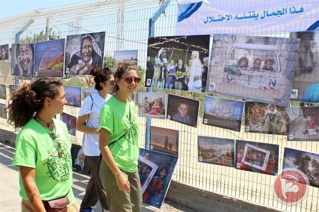 &quot;ألف صورة على جدار المعبر&quot; تحكي معاناة غزة