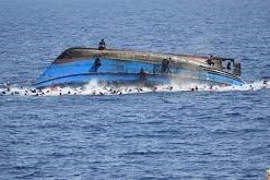 100 مفقود قبالة سواحل ليبيا بعد غرق قارب هجرة