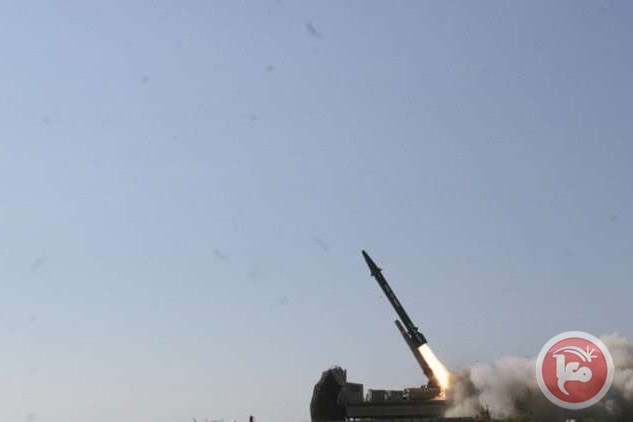 الحوثيون يعلنون استهداف مطار الرياض بصاروخ باليستي
