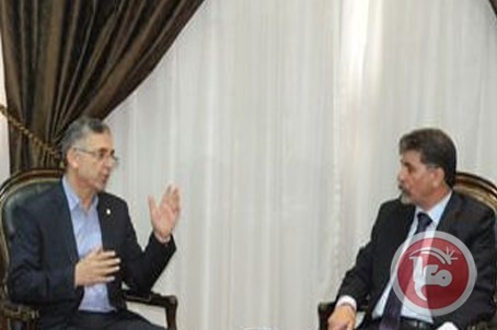 السفير عبد الهادي يبحث أوضاع المخيمات الفلسطينية بسوريا