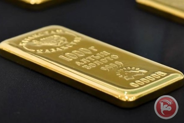 أسعار الذهب تنخفض من أعلى مستوى تاريخي