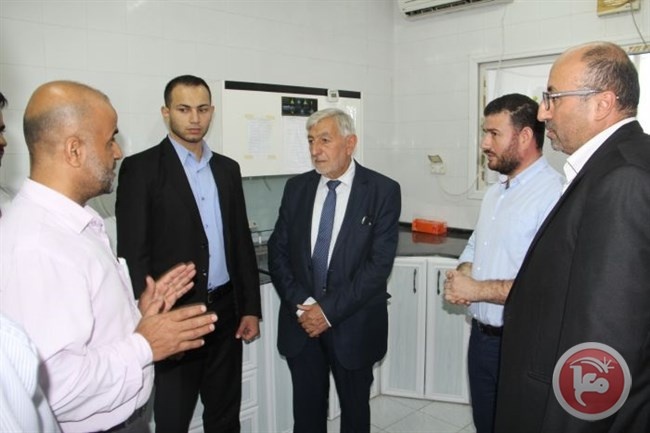وزير الزراعة يجري جولة تفقدية على مرافق ومختبرات الوزارة بغزة