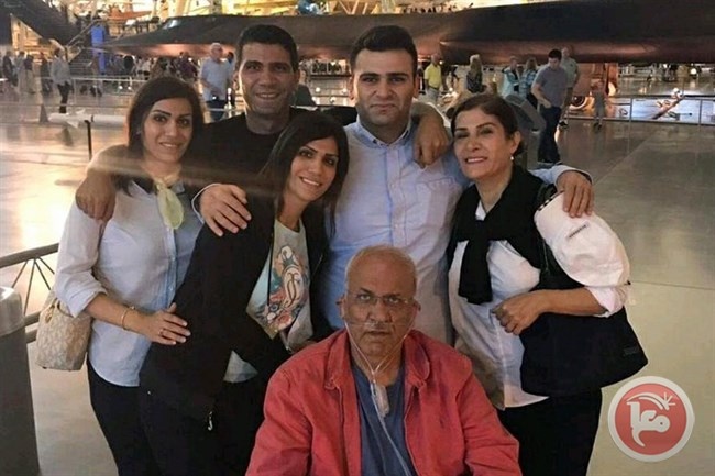 إدخال عريقات غرفة العمليات لإجراء زراعة رئة