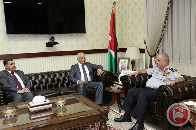 مدير عام الدفاع المدني يجتمع مع نظيره الأردني في عمان