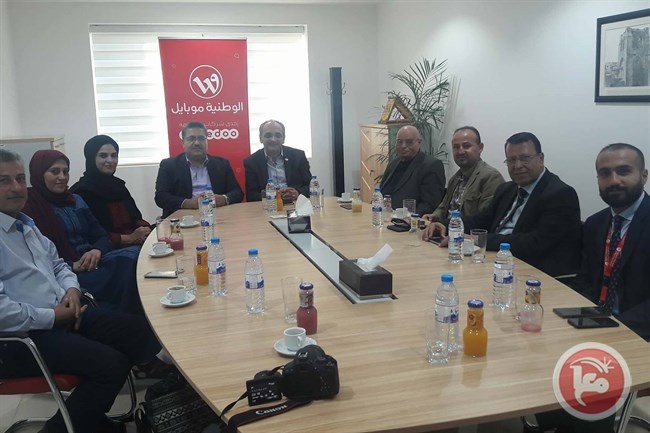تجمع الشخصيات المستقلة يزور مقر الوطنية موبايل بغزة