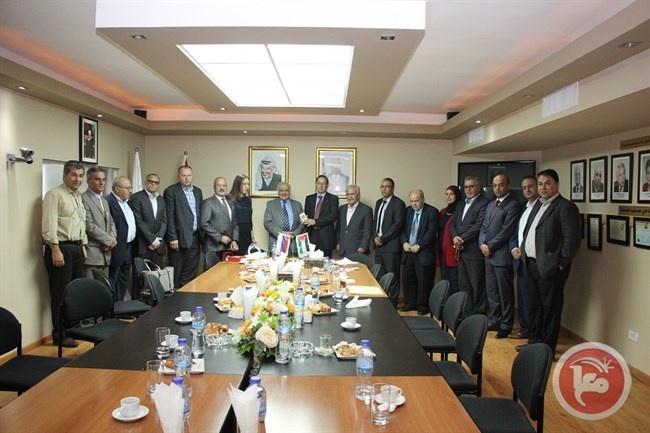 السفير الروسي يزور جامعة القدس المفتوحة ويبحث سبل التعاون