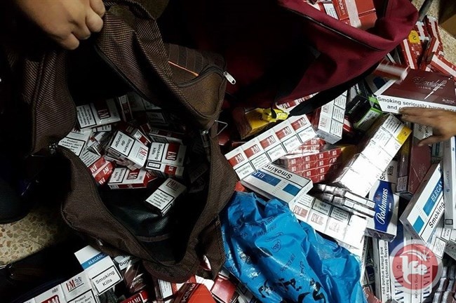 احباط تهريب كمية من السجائر والمعسل على معبر الكرامة