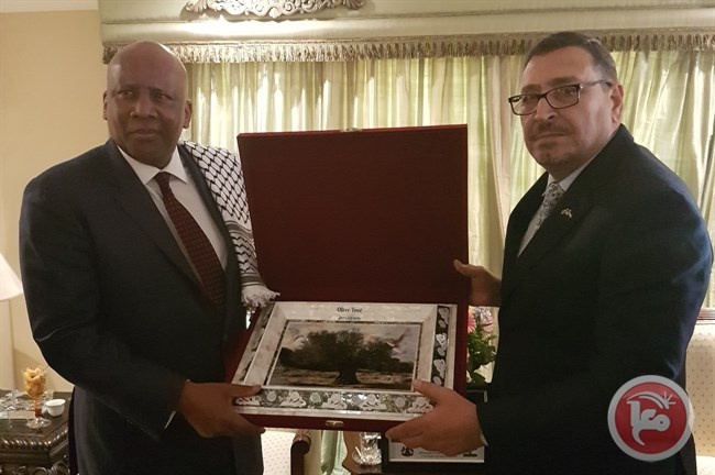 السفير الدجاني ينقل تحيات الرئيس لملك ليسوتو