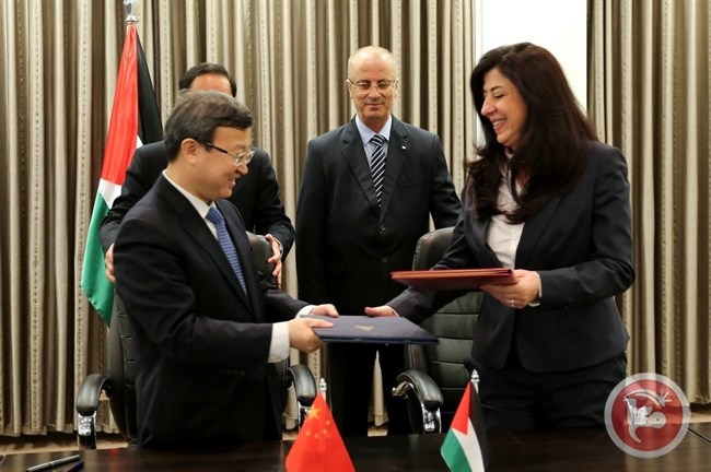 توقيع مذكرة تفاهم للتجارة الحرة بين فلسطين والصين