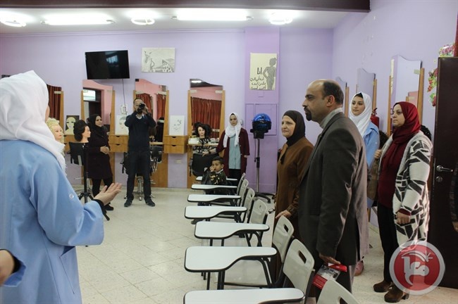 افتتاح معرض مشروعي الصغير سر نجاحي في تربية جنوب الخليل