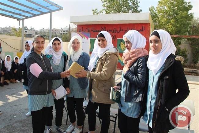 جمعية التنمية في كلية فلسطين الاهلية تنظم نشاطات توعوية بالمدارس