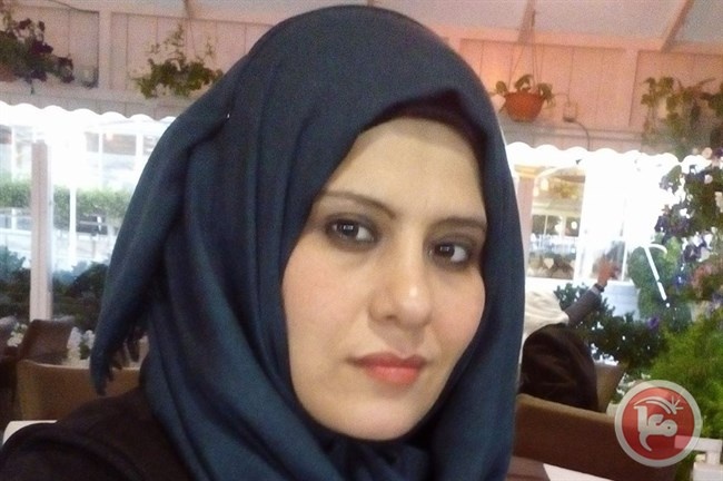 فرح في ساحة مظلمة