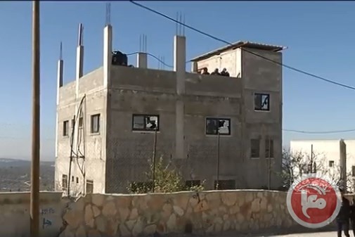 مستوطنون يهاجمون منازل أهالي قرية فرعتا