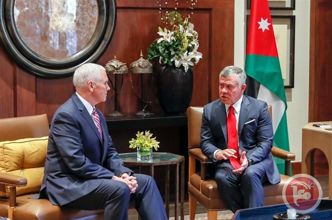 العاهل الأردني لـ بنس:حل الدولتين هو الطريق