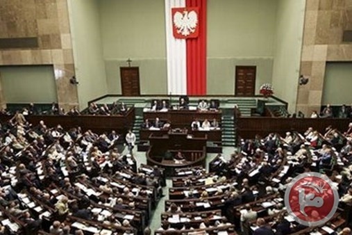 بولندا تثير عاصفة في اسرائيل بسن قانون عن &quot;المحرقة&quot;