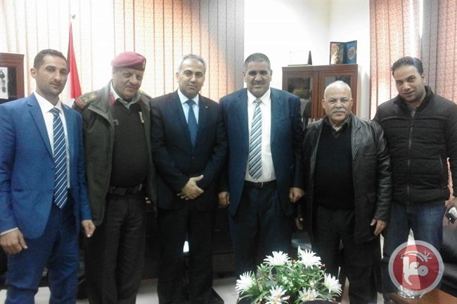 العقيد صلاح الدين يلتقي رئيس جامعة الاستقلال