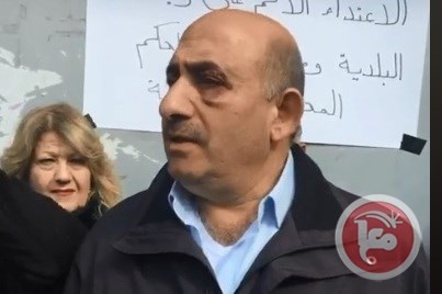 (شاهد) وقفة احتجاجية في بيت جالا ضد الاعتداء على رئيس البلدية