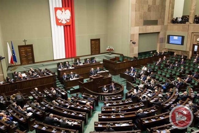 بولندا تقر مشروع قانون بشأن الهولوكوست