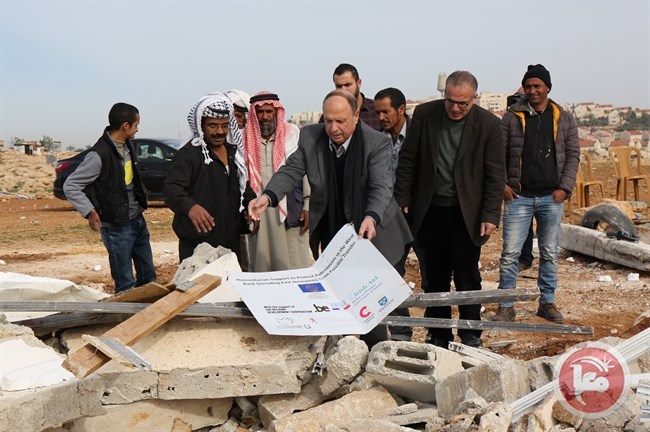 الحسيني: هدم مدرسة ابو نوار جزء من المشروع الاستيطاني E1