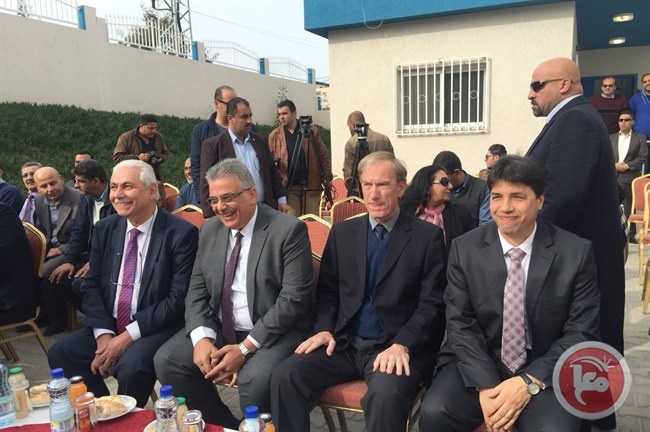 غنيم يفتتح مشروع إنشاء خزان للمياه في غزة