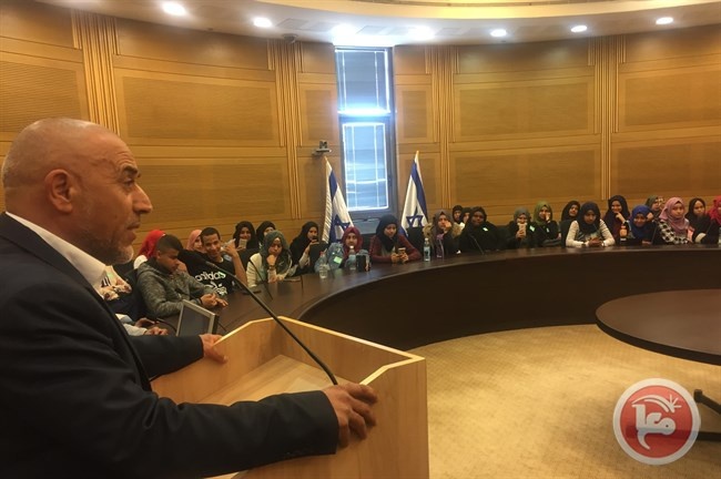 أبو عرار يطالب ببناء المزيد من المدارس في منطقة النقب