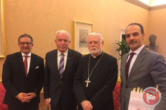 المالكي يطلع رئيس وزراء ووزير خارجية الكرسي الرسولي على الاوضاع