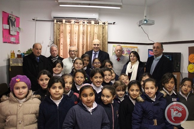 بنك القدس يقدم دعمه لصندوق الطالب المحتاج في مدارس القدس