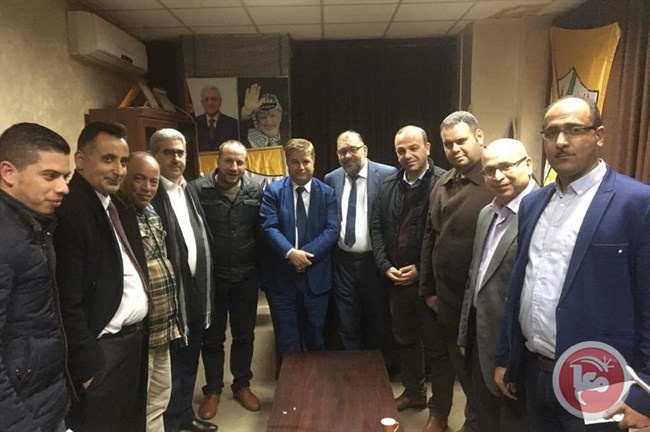 انتهاء الأزمة بين وزير الحكم المحلي وبلدية الخليل