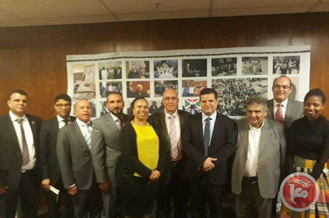 عودة وأبو ريا يعرضان قضايا الجماهير العربية في جنوب إفريقيا