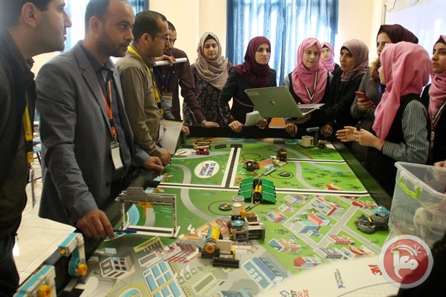 الامريكية تستضيف مسابقة البطولة الـ 12 للروبوت التعليمي