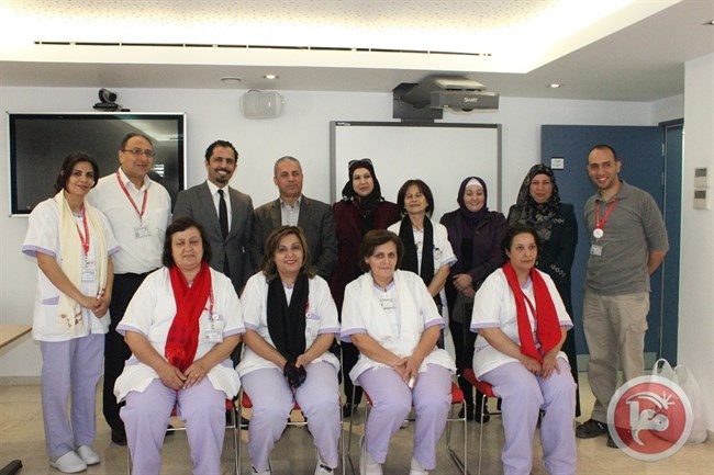 محافظة بيت لحم تكرم العاملات بمستشفى الكاريتاس والامراض العقلية