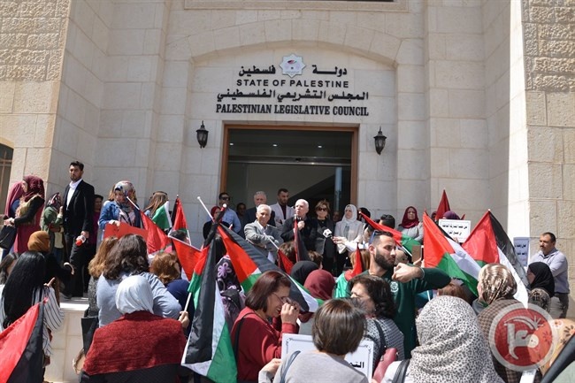 الأحمد: المرأة كانت ولا زالت عنصرا فاعلا في النضال الفلسطيني