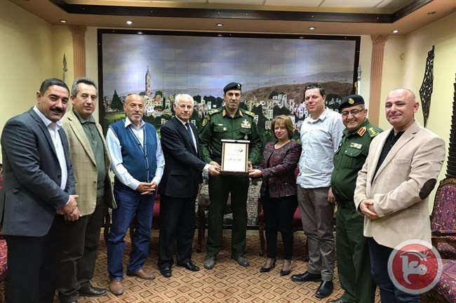 قيادة التعبئة والتنظيم تكرم اللواء نضال ابو دخان
