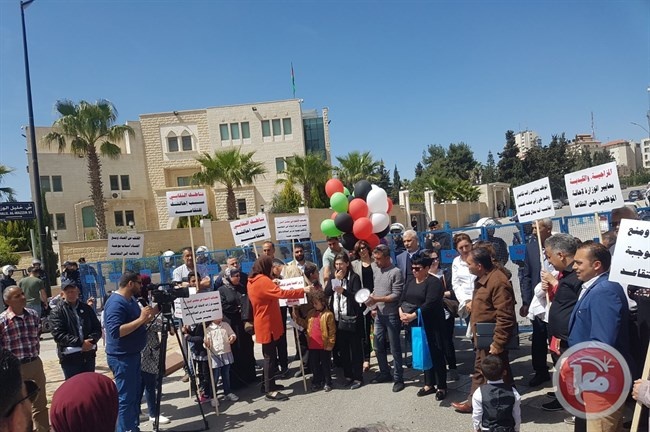 المحالون للتقاعد يعتصمون للاسبوع الثالث في رام الله