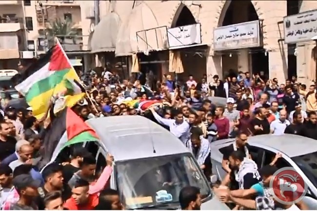 الاحتلال يسلم جثمان السراديح