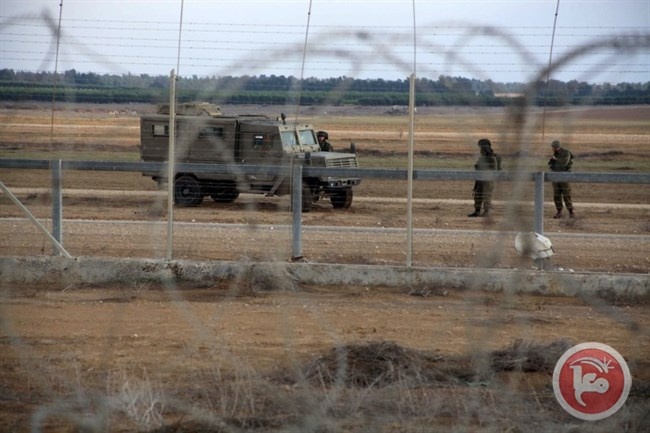 الاحتلال يعتقل شابا بزعم محاولته التسلل عبر السياج شمال غزة