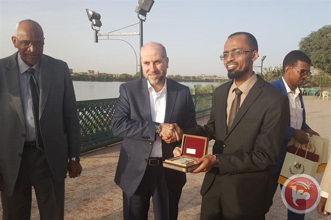 الهباش يبحث التعاون مع وزير الأوقاف السوداني